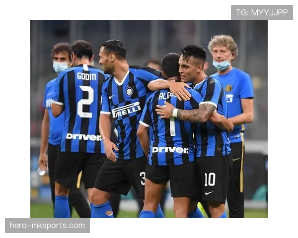 劳塔罗一拿球全队停摆？国米进攻被锁死的隐患藏不住了